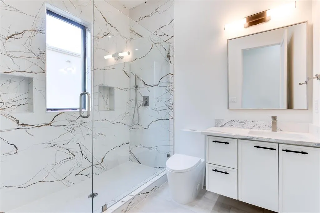 4206 Cabell Drive, #102
