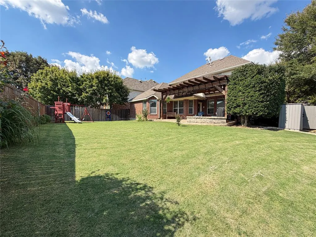 8601 Tanglewood Drive