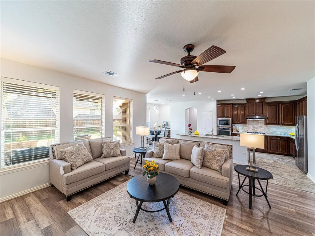 8601 Tanglewood Drive