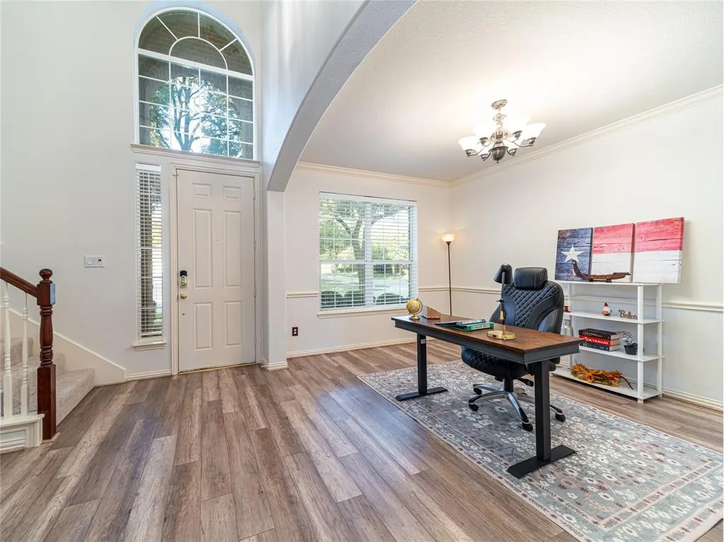 8601 Tanglewood Drive