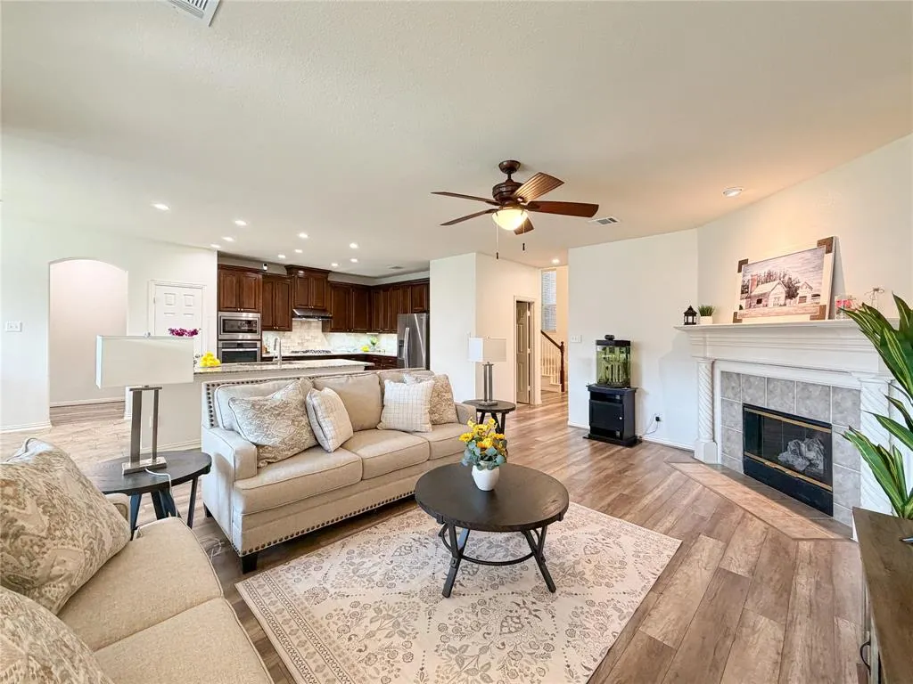 8601 Tanglewood Drive