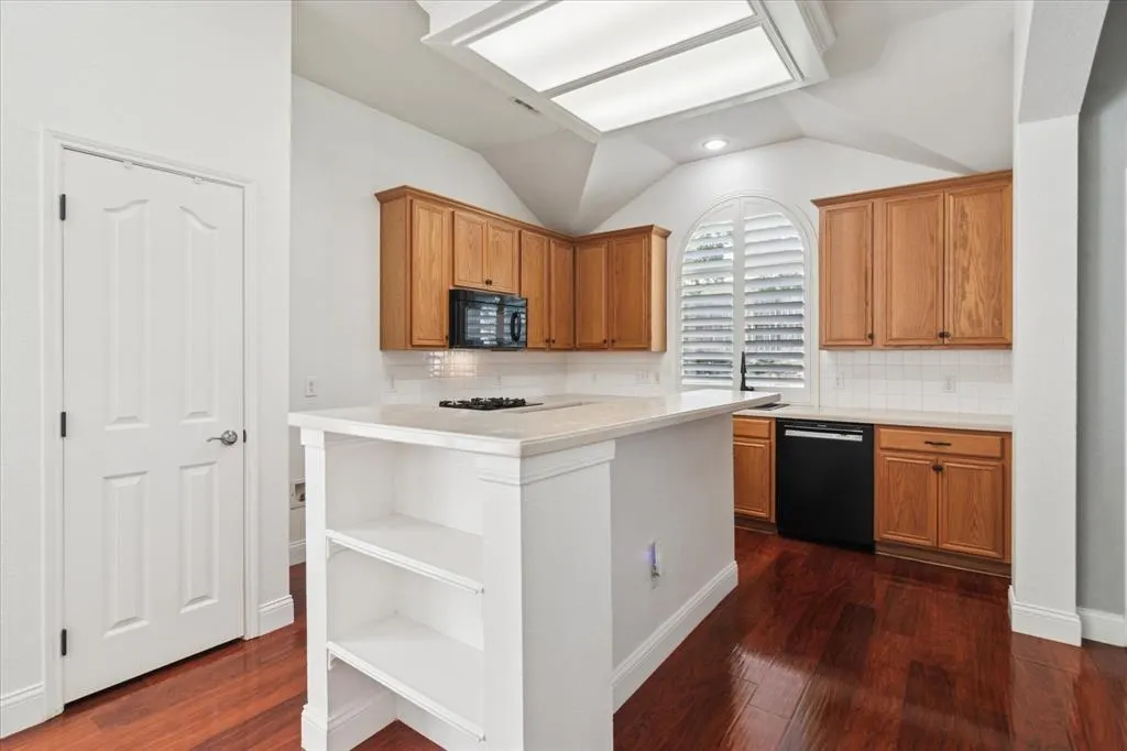 421 Shumate Drive