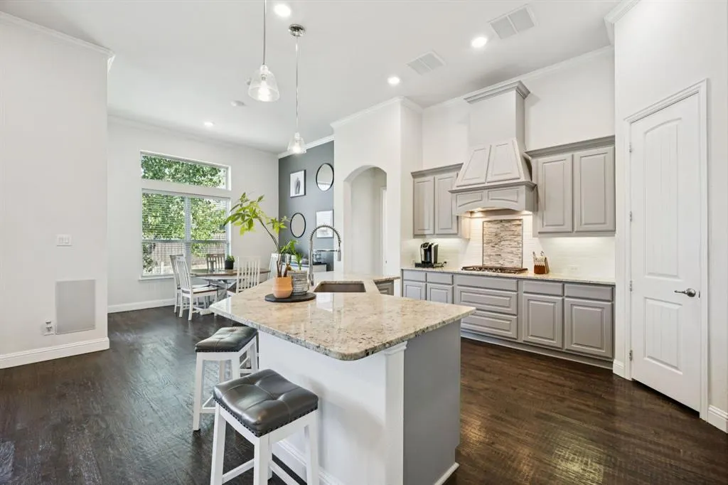 11422 Teresa Lane