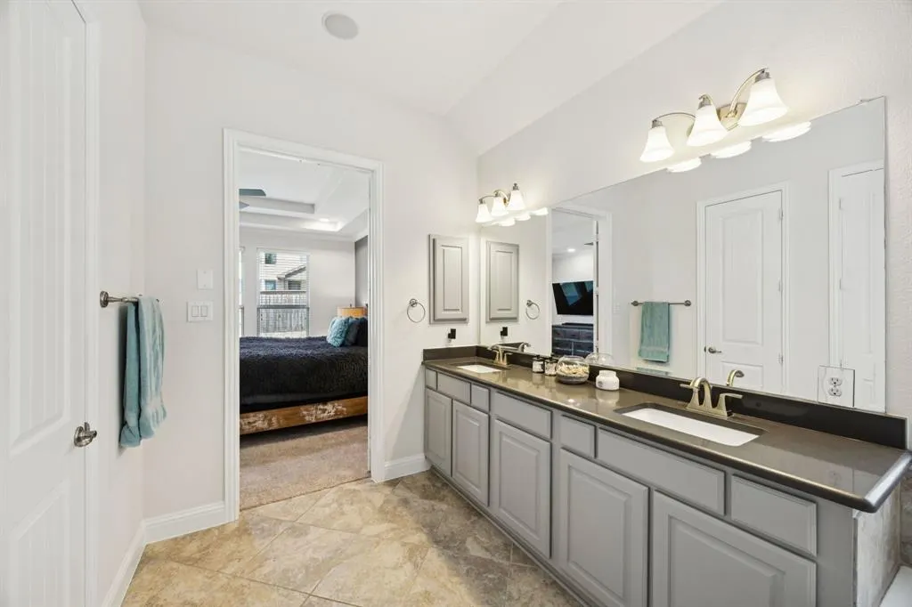 11422 Teresa Lane