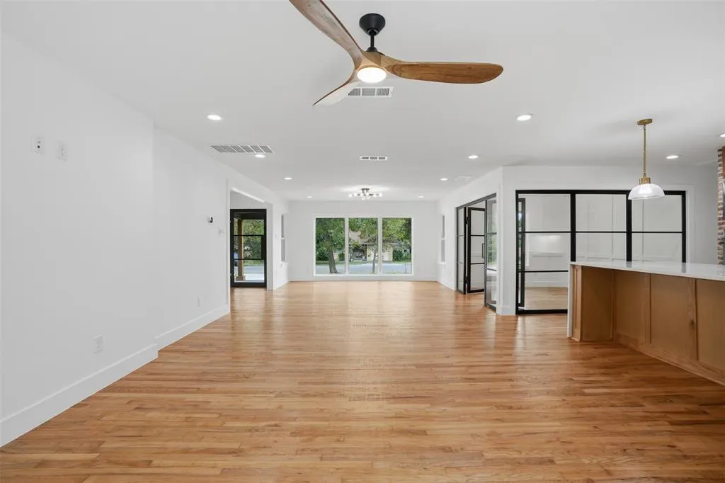 1000 N Morris Street