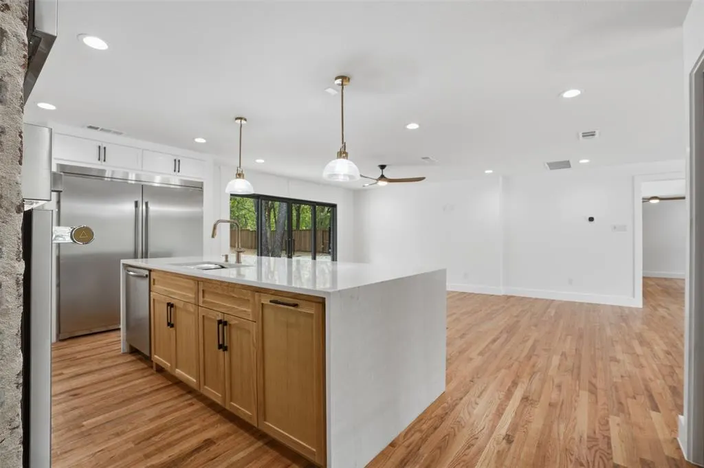 1000 N Morris Street