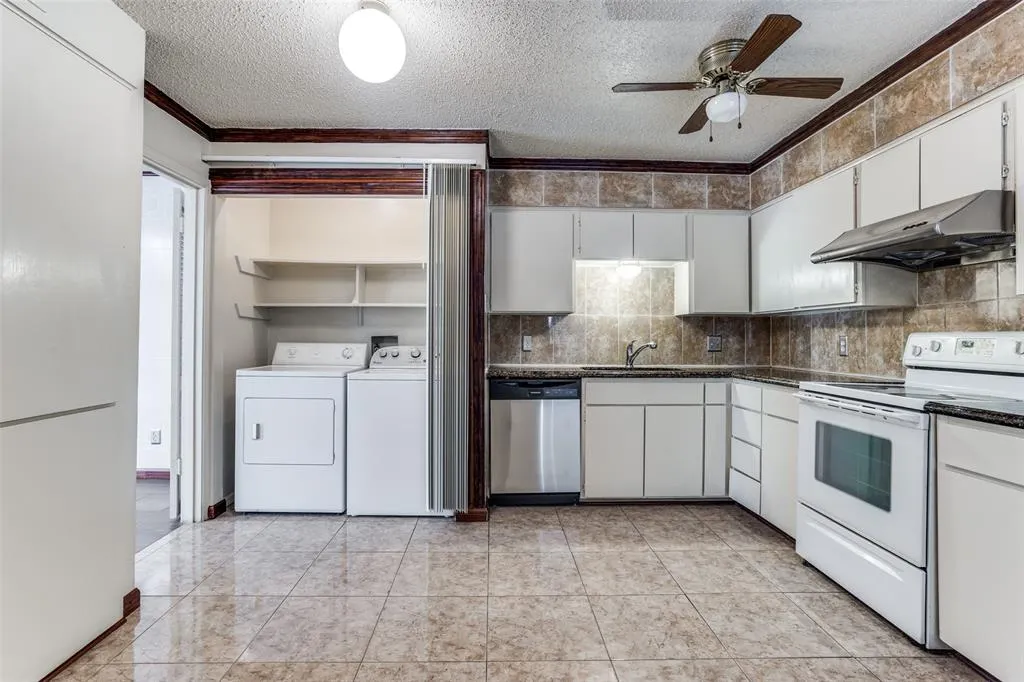2330 Village North Drive