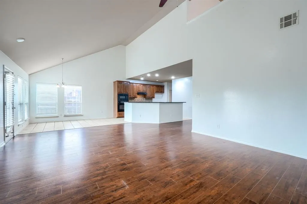 10216 Flat Creek Trail