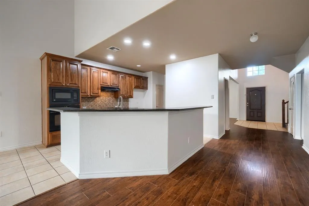 10216 Flat Creek Trail