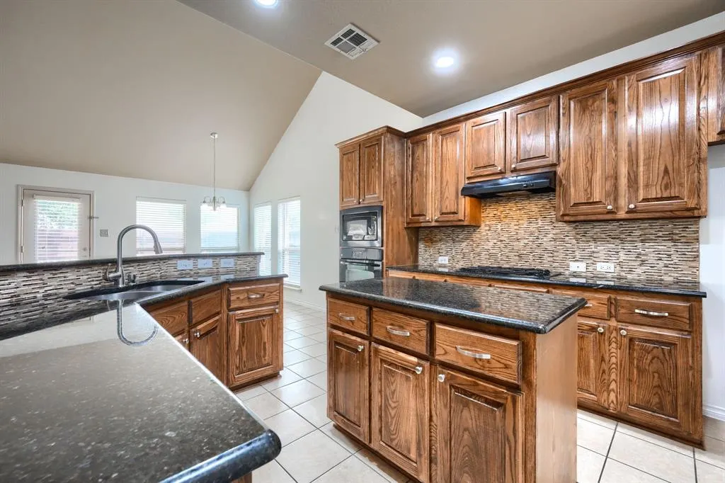 10216 Flat Creek Trail