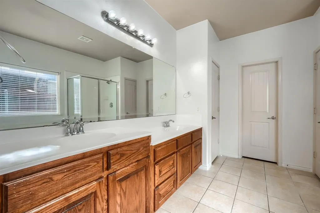 10216 Flat Creek Trail