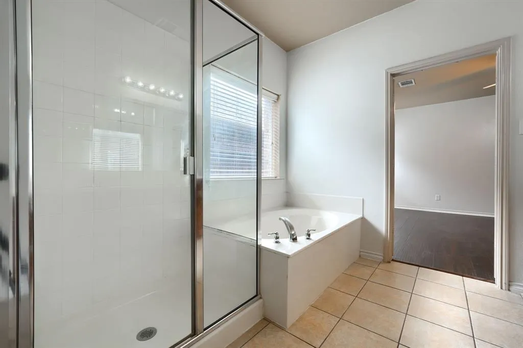 10216 Flat Creek Trail