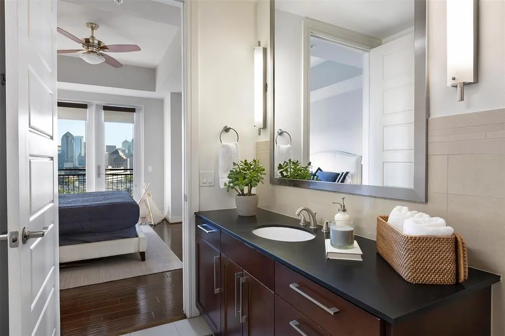 3100 Carlisle Street, #16113