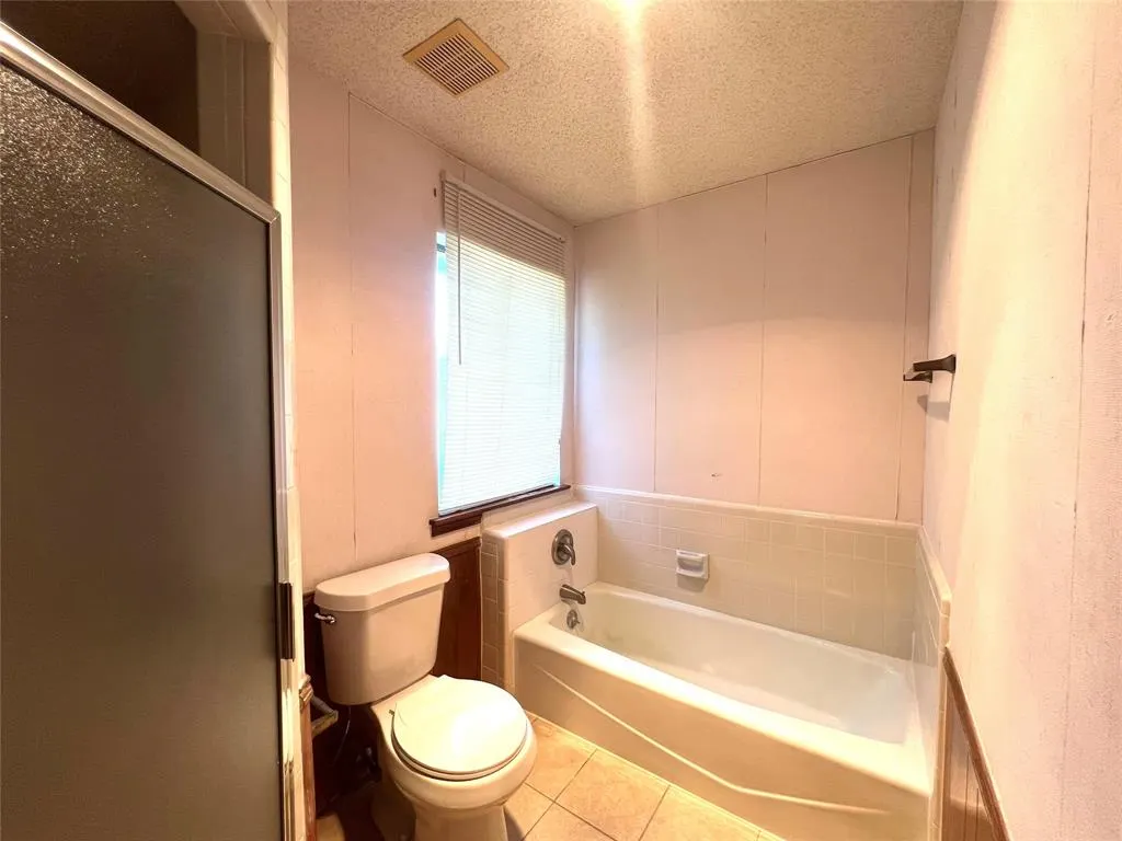 1501 Willow Crest Drive