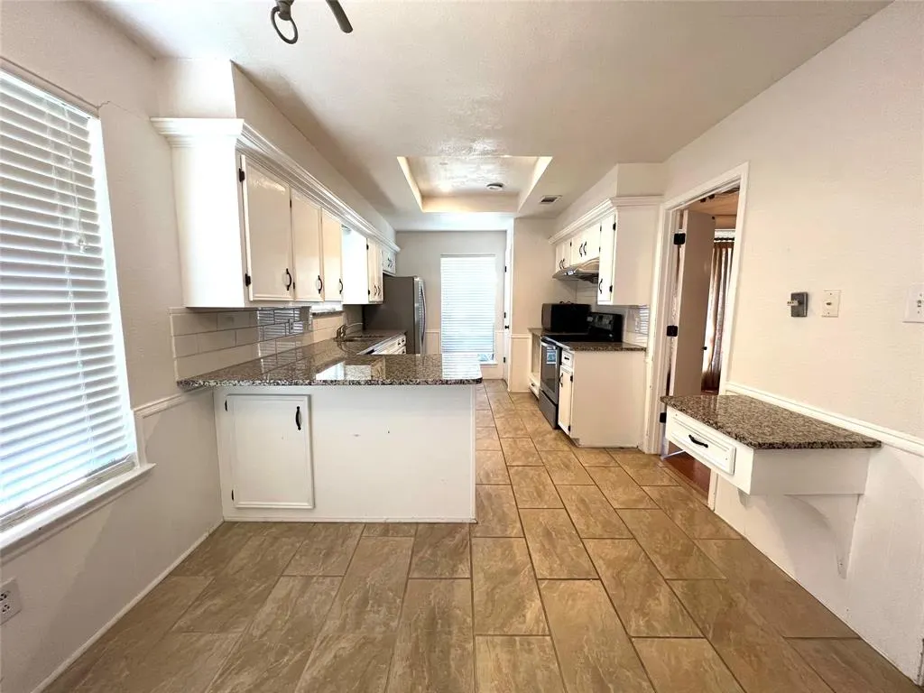 1501 Willow Crest Drive