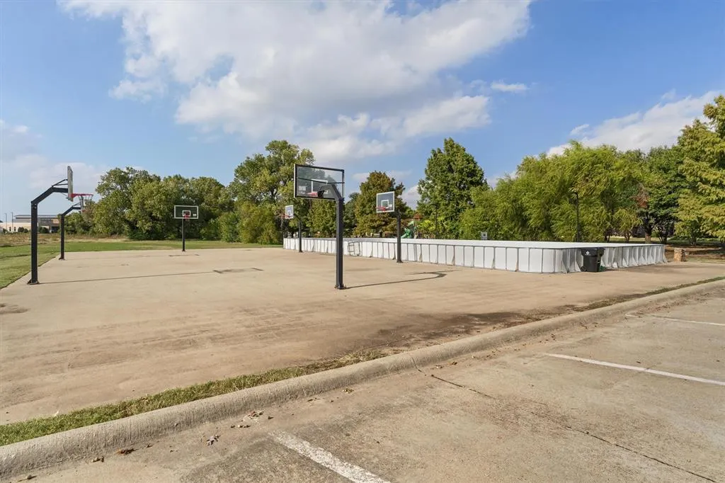 8528 Santa Rosa Drive