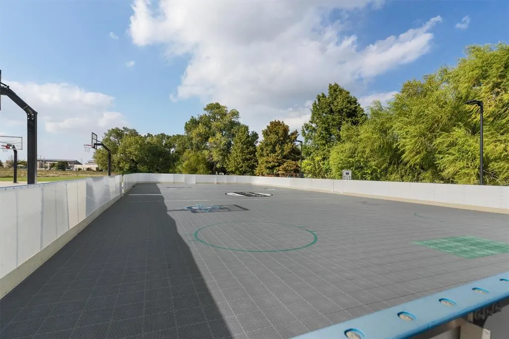 8528 Santa Rosa Drive