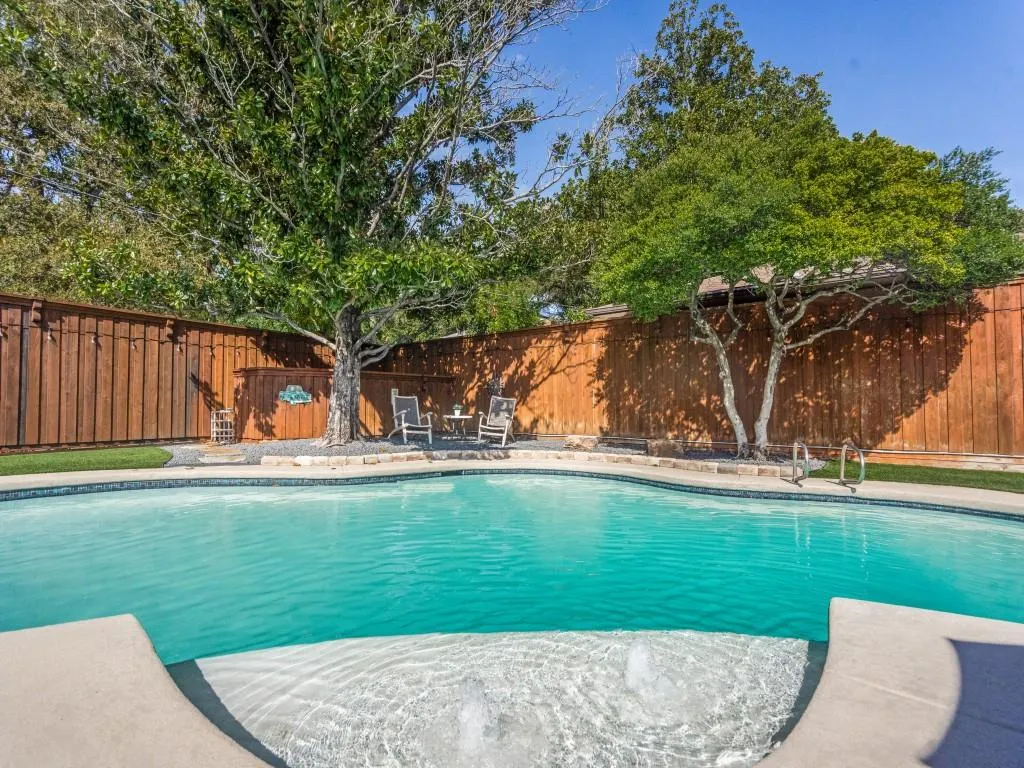 1521 Janwood Drive