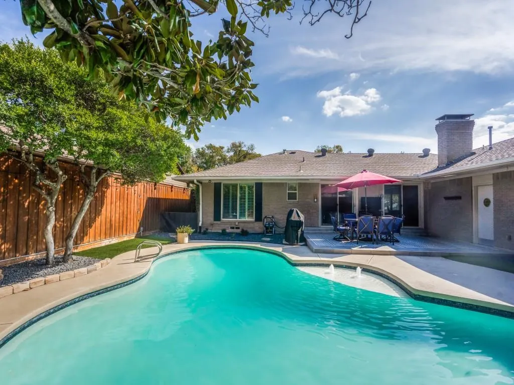 1521 Janwood Drive