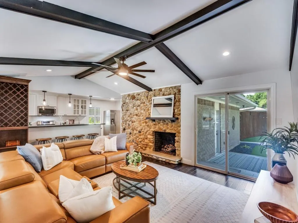 1521 Janwood Drive