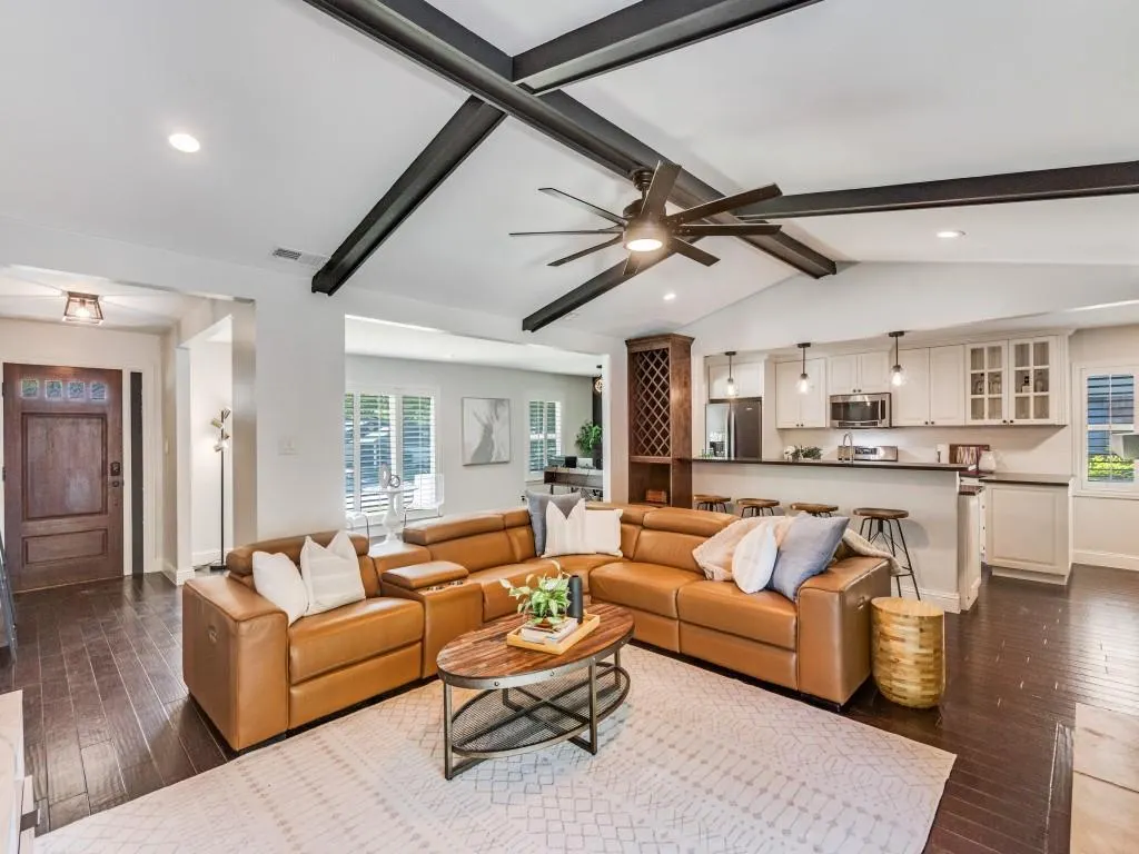 1521 Janwood Drive