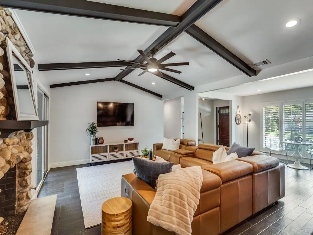 1521 Janwood Drive