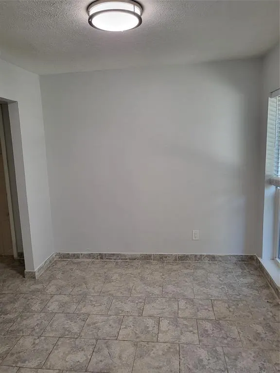 4317 Hartford Street, #109