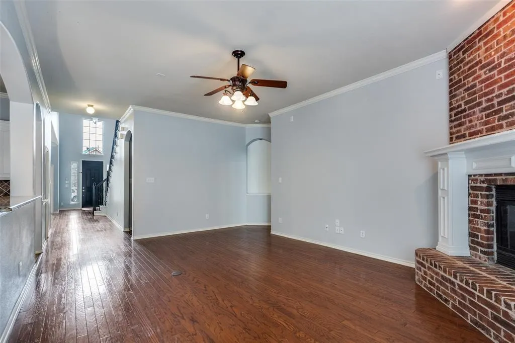 8404 Riverwalk Trail