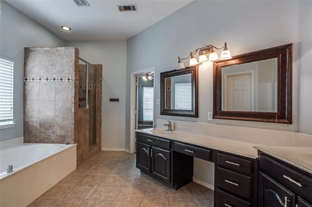 8404 Riverwalk Trail