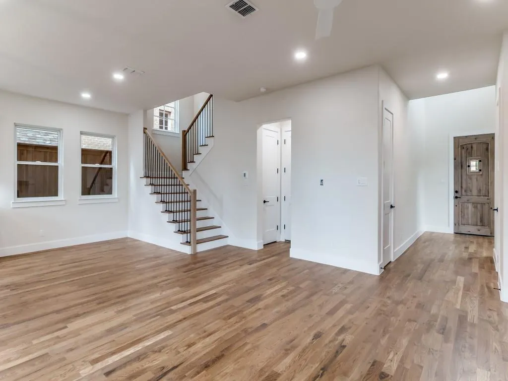 7160 Soto Street