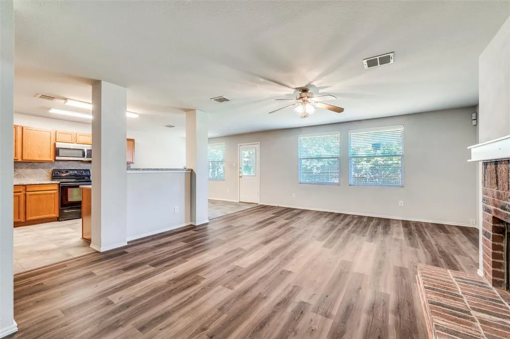 12800 Gillon Drive