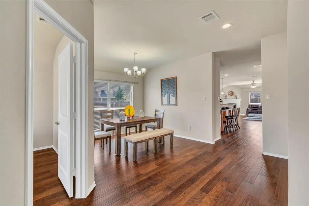 324 Whitman Drive