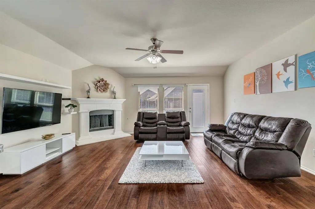 324 Whitman Drive