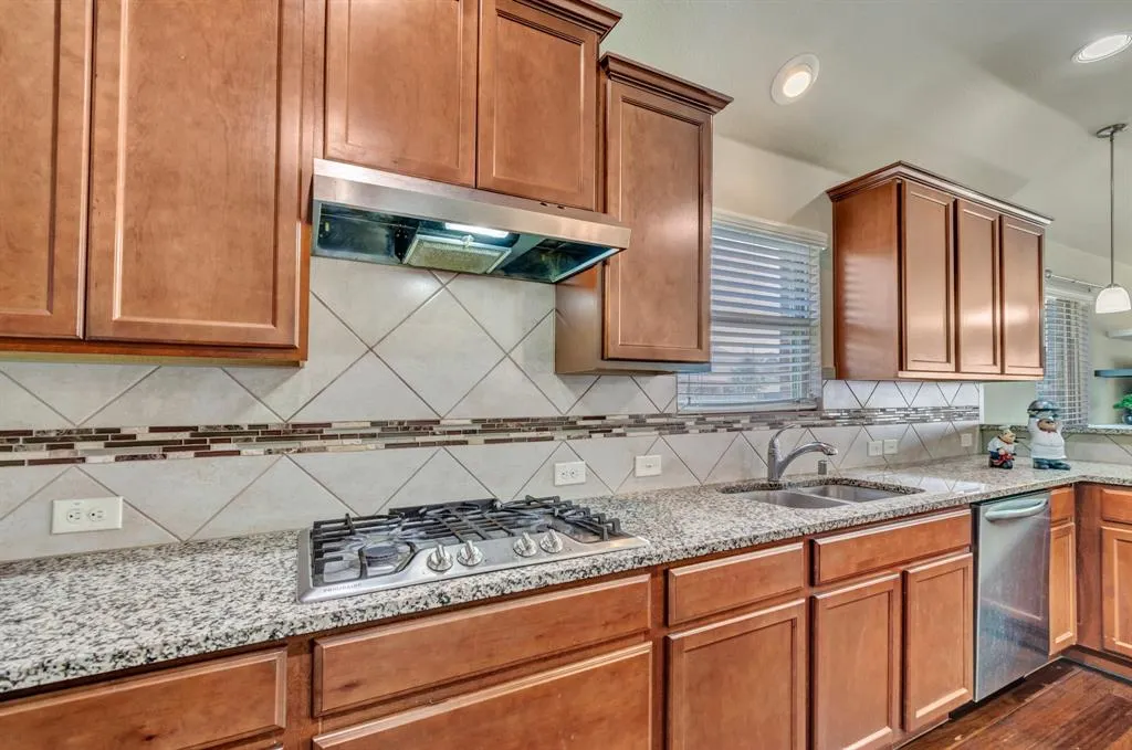 324 Whitman Drive