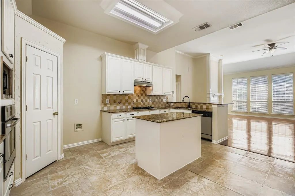 5200 Teddington Park Drive