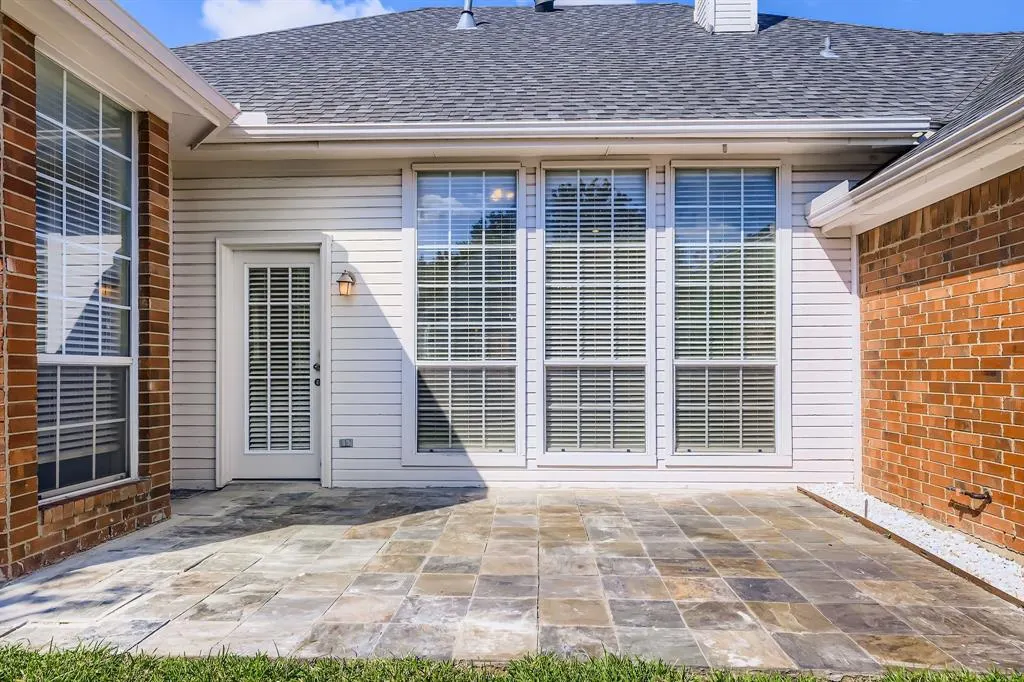 5200 Teddington Park Drive