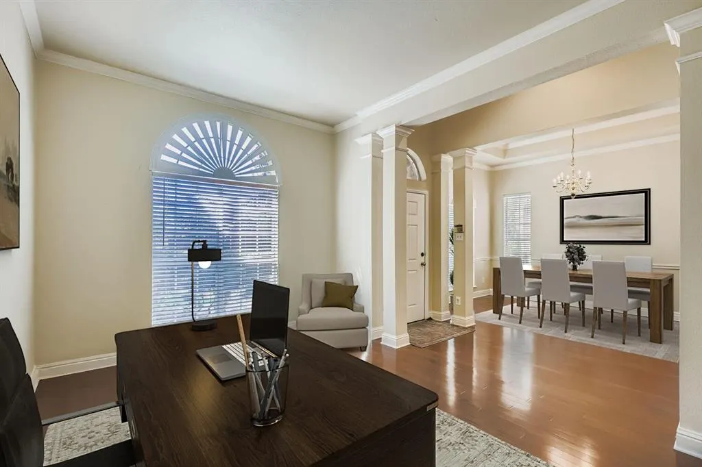 5200 Teddington Park Drive