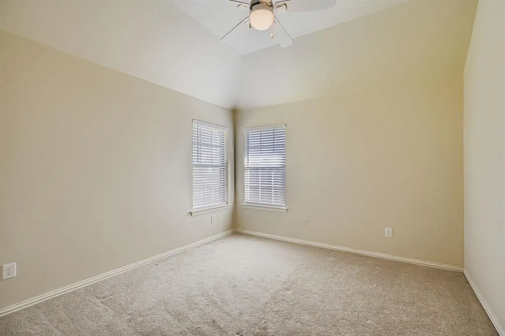 5200 Teddington Park Drive