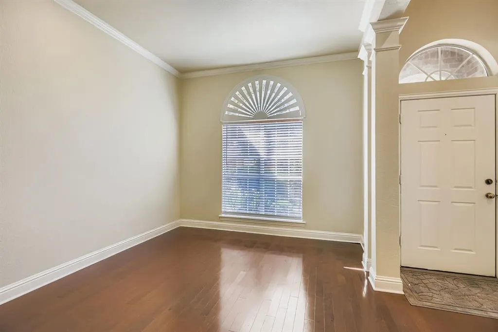 5200 Teddington Park Drive