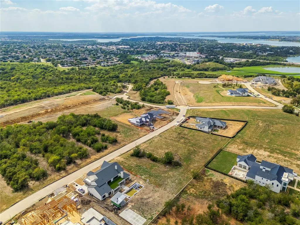 1156 Courtland Drive