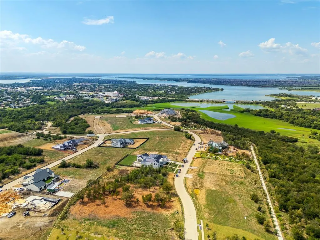 1156 Courtland Drive