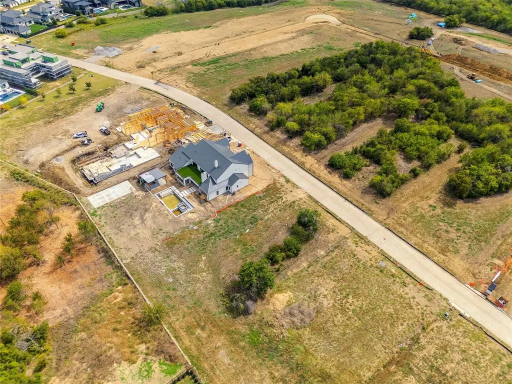 1156 Courtland Drive