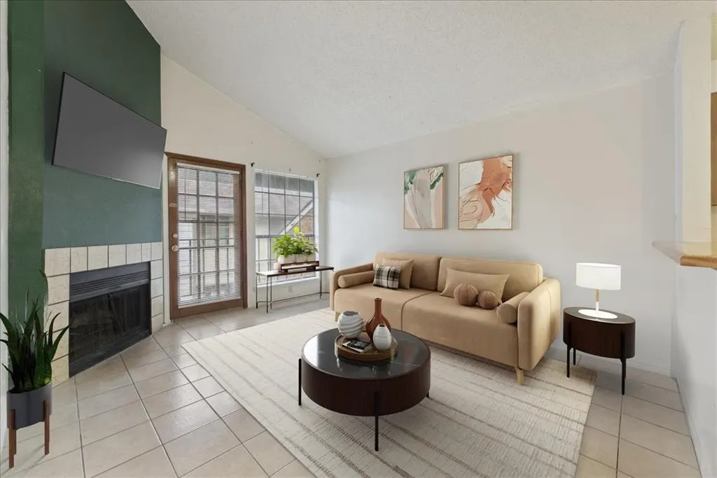6108 Abrams Road, #330