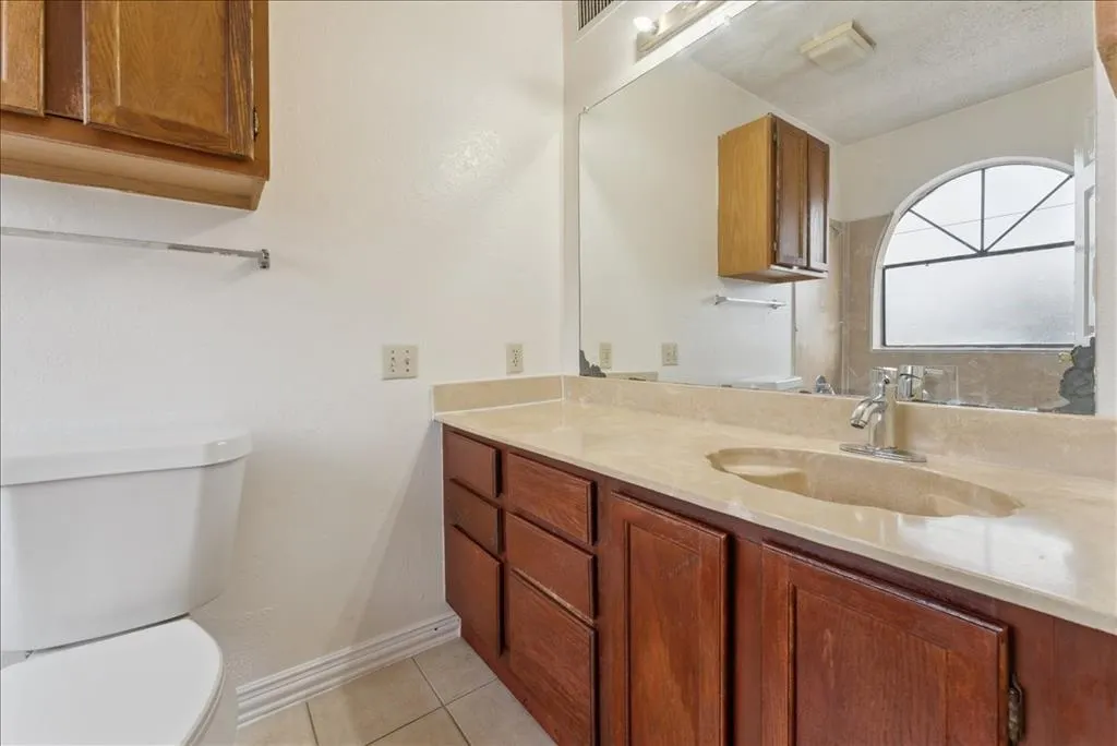6108 Abrams Road, #330