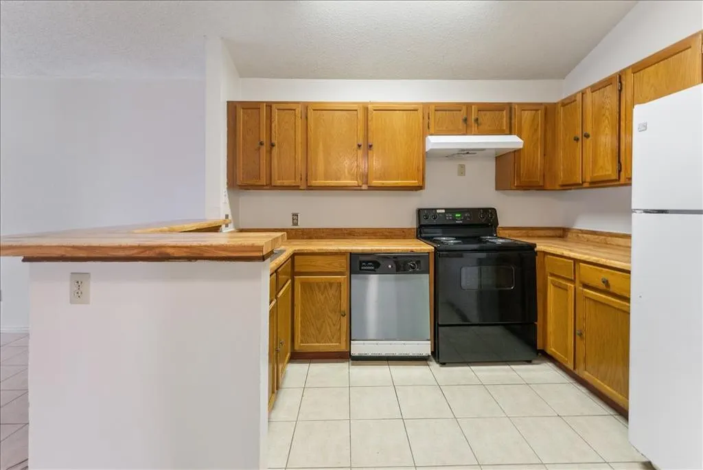 6108 Abrams Road, #330