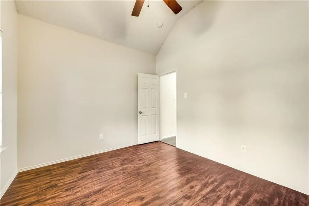 6204 Autumnwood Drive