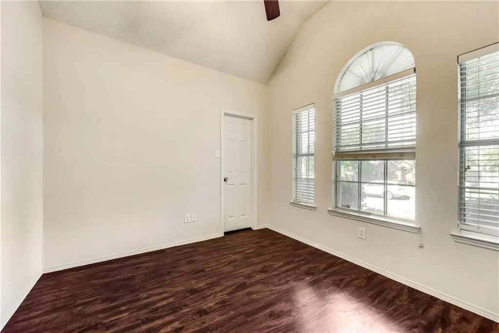 6204 Autumnwood Drive