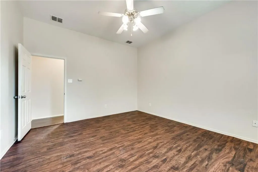 6204 Autumnwood Drive