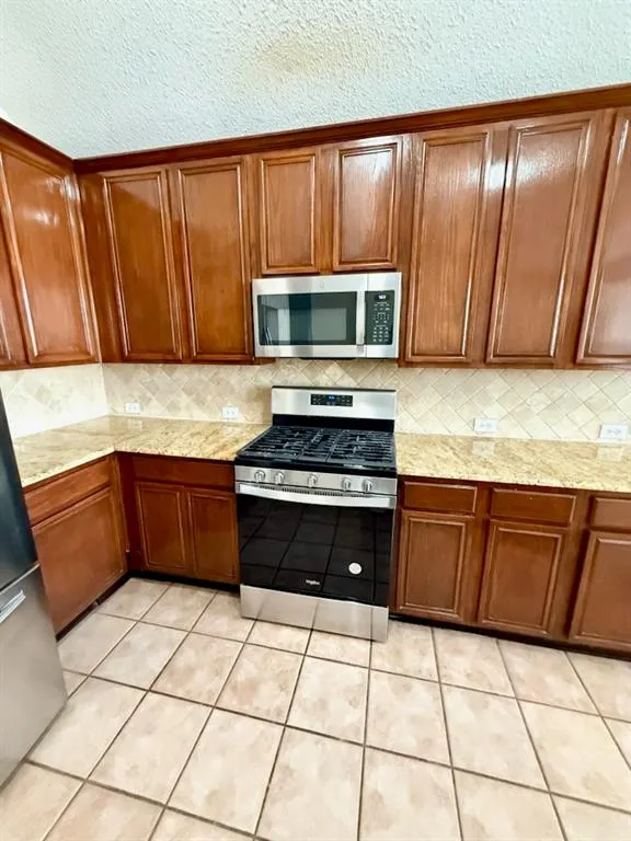 6204 Autumnwood Drive