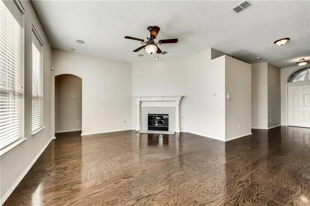 6204 Autumnwood Drive